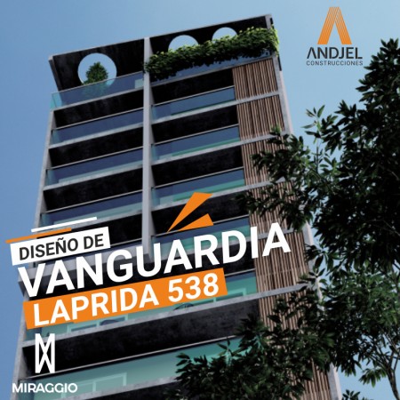Monoambiente Barrio Norte con patio privado
